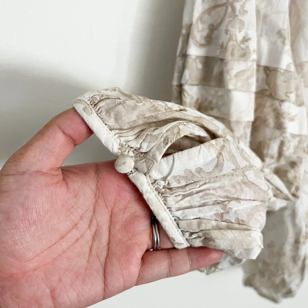 Elegant Cream Paisley Blouse - Picture 10 of 12